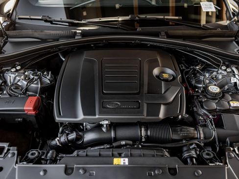 New 2026 Land Rover Range Rover Velar Dynamic SE image 31