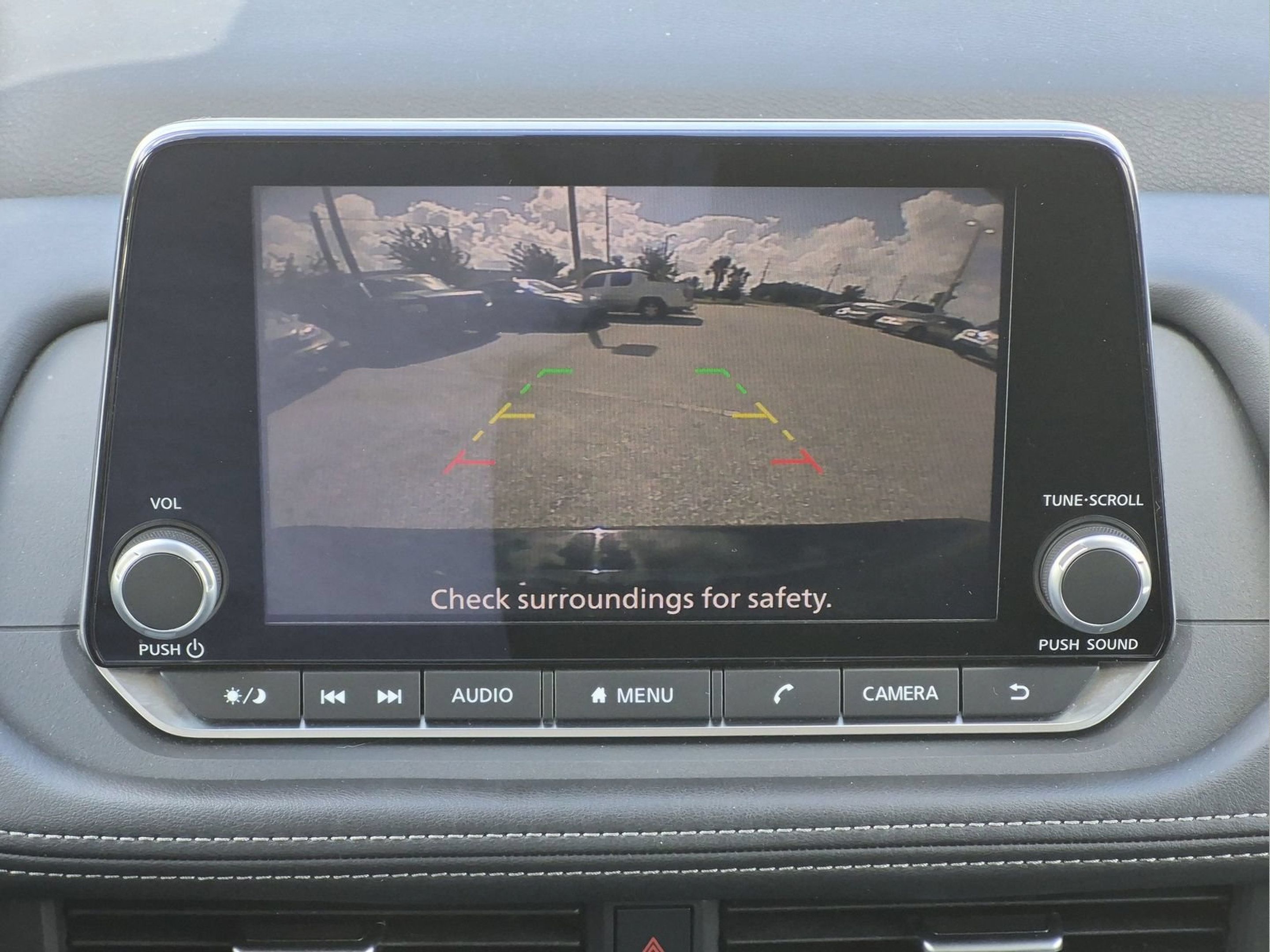 Used 2026 Nissan Rogue SV FWD image 25