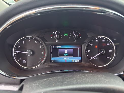 Used 2022 Buick Encore Preferred w/ Safety Package image 5