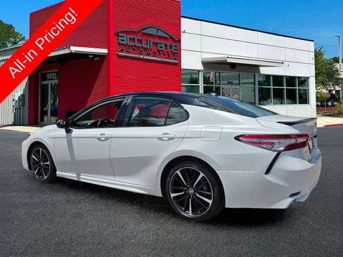 Used 2019 Toyota Camry XSE FWD image 3