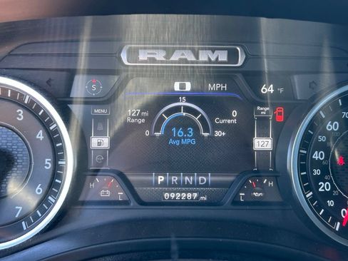Used 2022 RAM 1500 Laramie w/ Sport Appearance Package AWD/4WD image 18