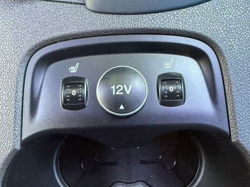 Used 2012 Ford Focus Titanium FWD image 34