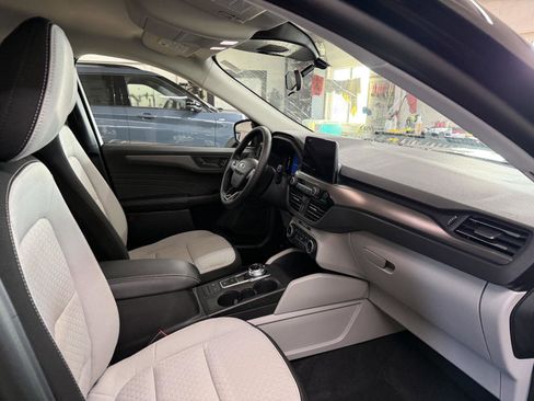 New 2026 Ford Escape Active w/ Cold Weather Package image 31