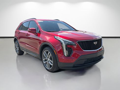 Used 2022 Cadillac XT4 Sport w/ Comfort Package FWD image 1