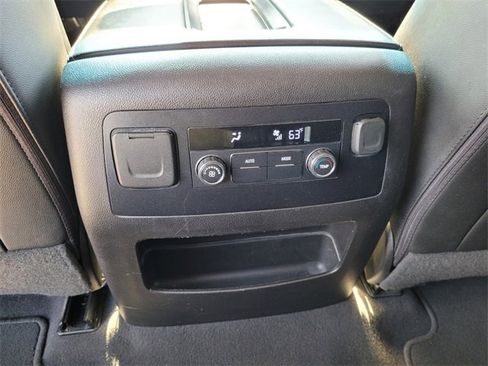 Used 2019 Chevrolet Tahoe LT image 18