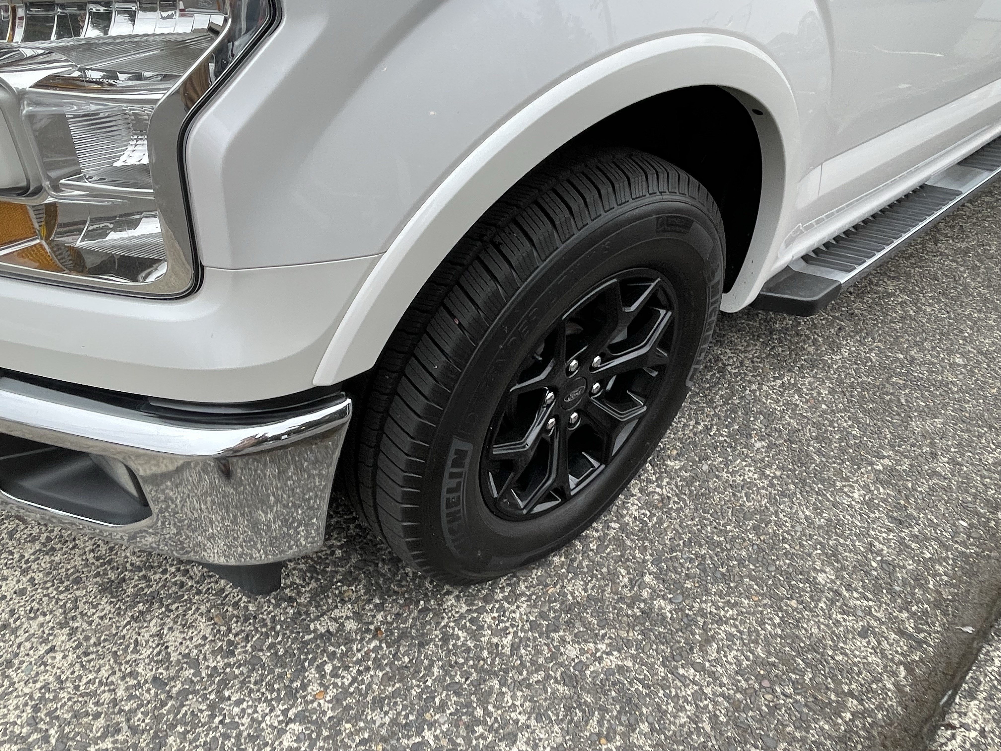 Used 2017 Ford F150 Lariat RWD image 9