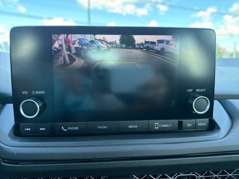 Used 2023 Honda Accord LX image 21