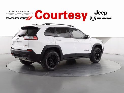 Certified 2021 Jeep Cherokee Trailhawk image 5