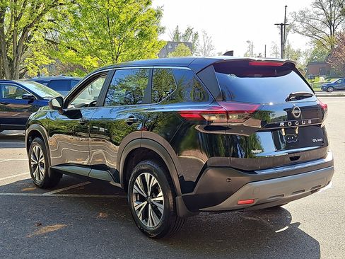 Certified 2023 Nissan Rogue SV AWD/4WD image 4