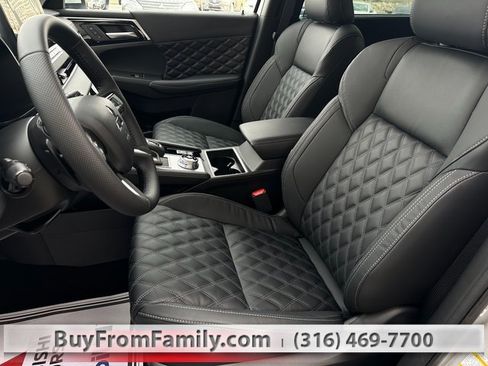 Used 2023 Mitsubishi Outlander SEL image 36