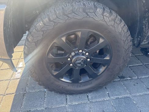 Used 2022 RAM 3500 Laramie w/ Night Edition image 8