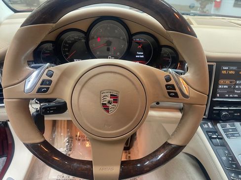 Used 2010 Porsche Panamera S RWD image 22