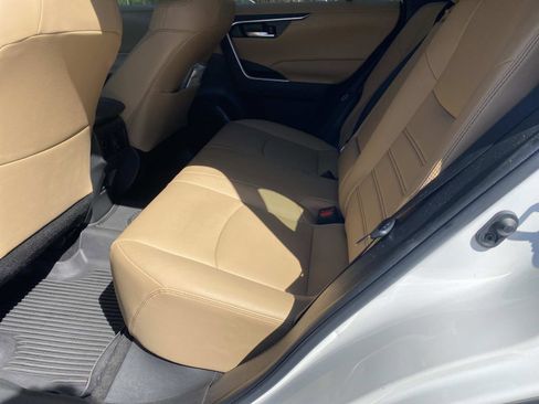 Used 2023 Toyota RAV4 XLE Premium image 19