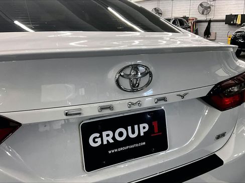 Used 2023 Toyota Camry SE w/ Protection Package (Q2) (TMS) FWD image 32