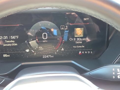 Used 2025 GMC Acadia Elevation image 29