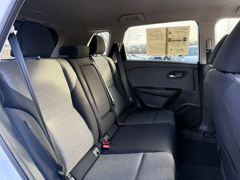 Used 2023 Nissan Rogue SV image 21