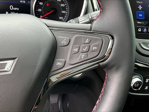 Used 2024 Chevrolet Equinox RS FWD image 13