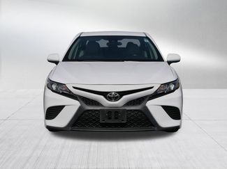 Used 2019 Toyota Camry SE FWD video 2