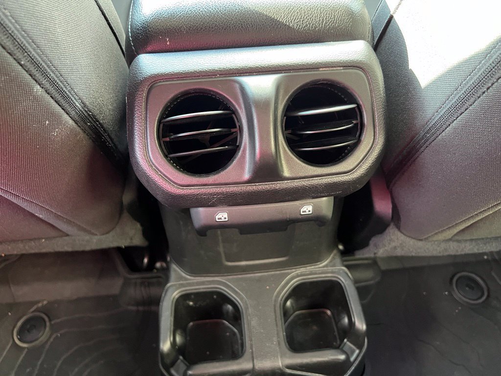 Used 2022 Jeep Wrangler Unlimited Sport AWD/4WD image 20
