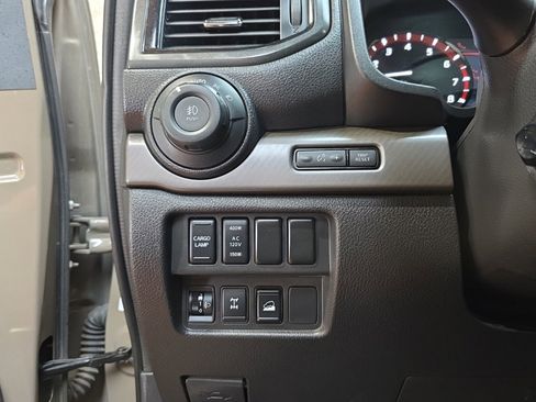 Used 2023 Nissan Titan PRO-4X w/ Pro-4x Convenience Package image 30