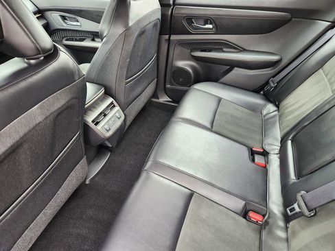 Certified 2023 Nissan Ariya FWD image 26