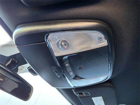 Used 2019 Jeep Grand Cherokee Laredo image 24