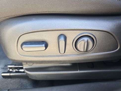 Used 2024 Chevrolet TrailBlazer LT w/ Convenience Package image 25