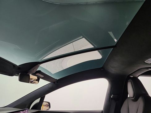 Used 2024 Tesla Model X AWD/4WD image 16