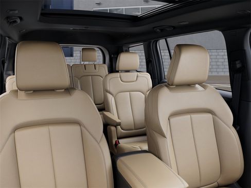 New 2025 Jeep Grand Cherokee L Limited w/ Black Appearance Package image 26