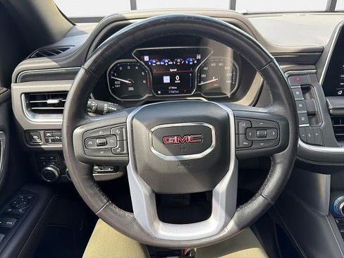 Used 2021 GMC Yukon SLT w/ SLT Luxury Plus Package AWD/4WD image 29