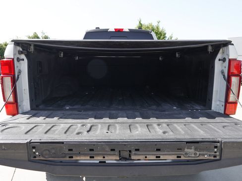 Used 2021 Ford F350 Platinum w/ Tremor Off-Road Package AWD/4WD image 4