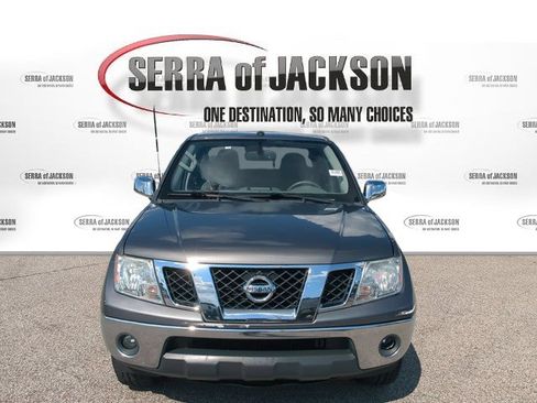 Used 2019 Nissan Frontier SL RWD image 3