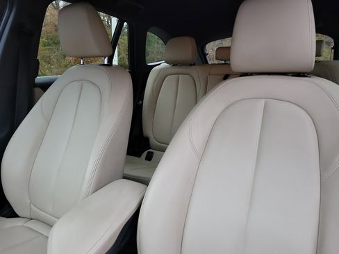 Used 2018 BMW X1 xDrive28i image 17