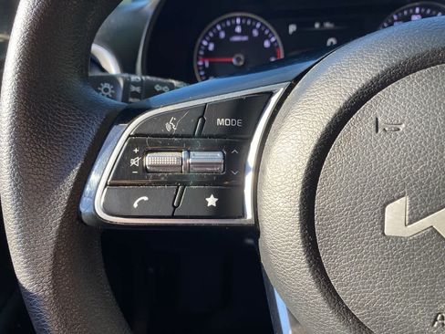 Used 2024 Kia Forte LXS w/ LXS Technology Package FWD image 20