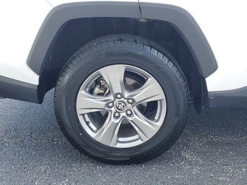 Used 2025 Toyota RAV4 XLE image 5