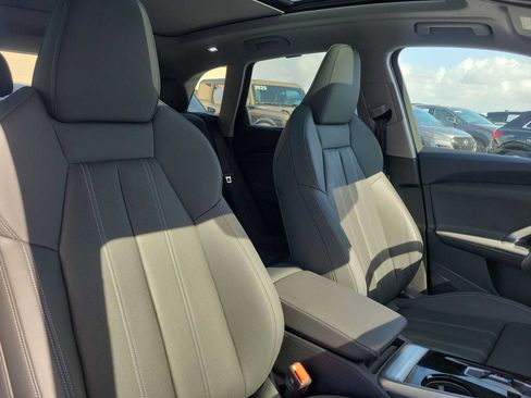 Certified 2025 Audi Q5 Premium w/ Premium Plus AWD/4WD image 21