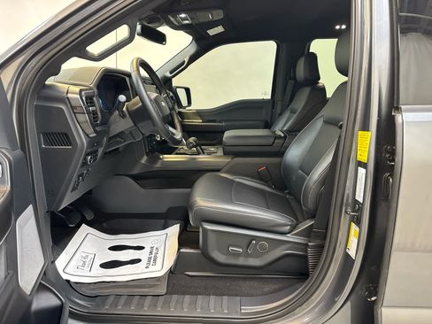 Used 2025 Ford F150 Lariat w/ Equipment Group 502A High AWD/4WD image 4
