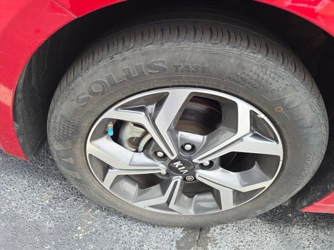 Used 2021 Kia Forte LXS image 5