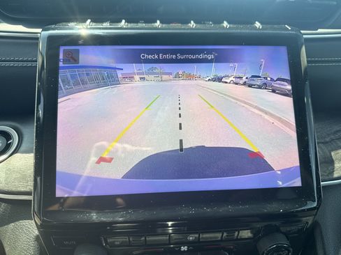 Used 2021 Jeep Grand Cherokee L Limited image 40