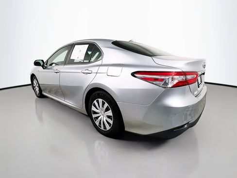 Used 2018 Toyota Camry LE image 8