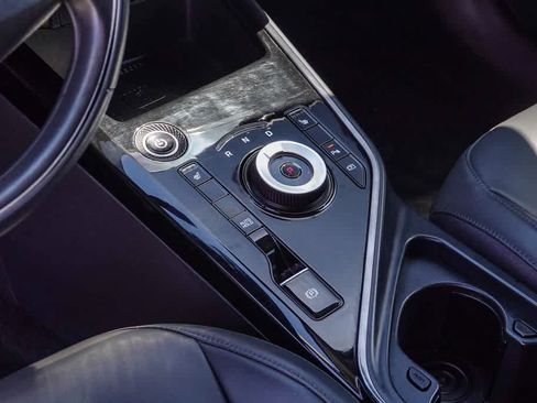 Certified 2024 Kia Niro Wind FWD image 18