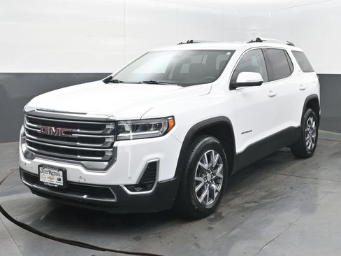 Used 2023 GMC Acadia SLT image 4