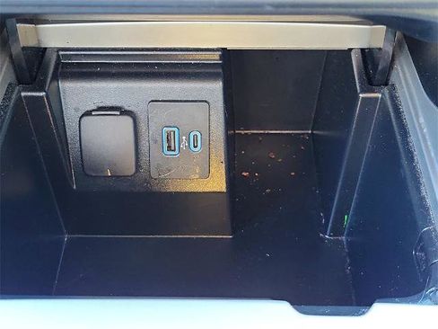 Certified 2023 Ford Explorer Limited w/ Equipment Group 301A image 30