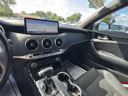 Used 2022 Kia Stinger GT-Line RWD image 30