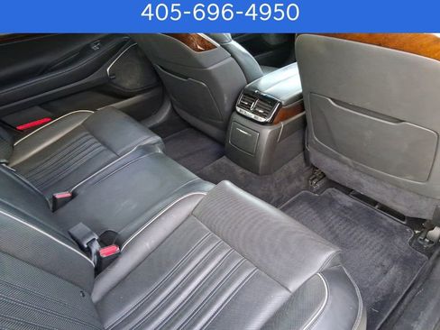 Used 2018 Genesis G90 3.3T Premium image 10