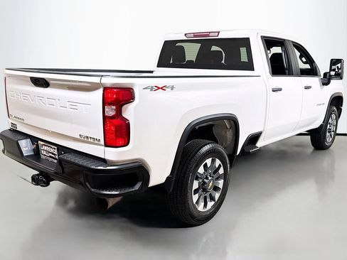 Certified 2023 Chevrolet Silverado 2500 Custom w/ Custom Value Package AWD/4WD image 4