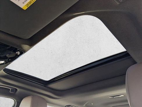 Certified 2025 BMW 530i image 16