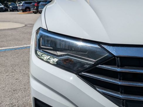 Used 2021 Volkswagen Jetta SE FWD image 10