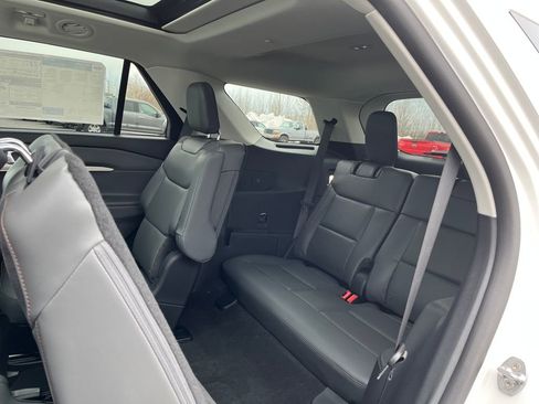 New 2026 Ford Explorer Active w/ Active Comfort Package image 35