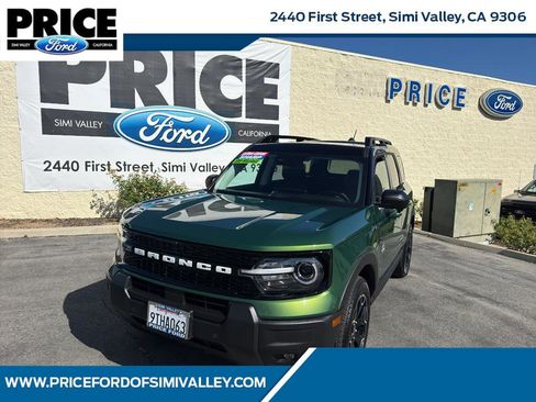 Certified 2025 Ford Bronco Sport Outer Banks w/ Outer Banks Tech Package+ image 1